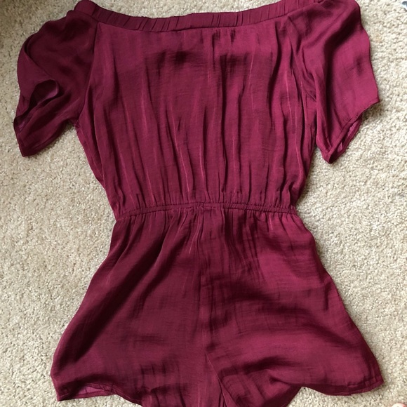 Burgundy satin romper - Picture 3 of 6